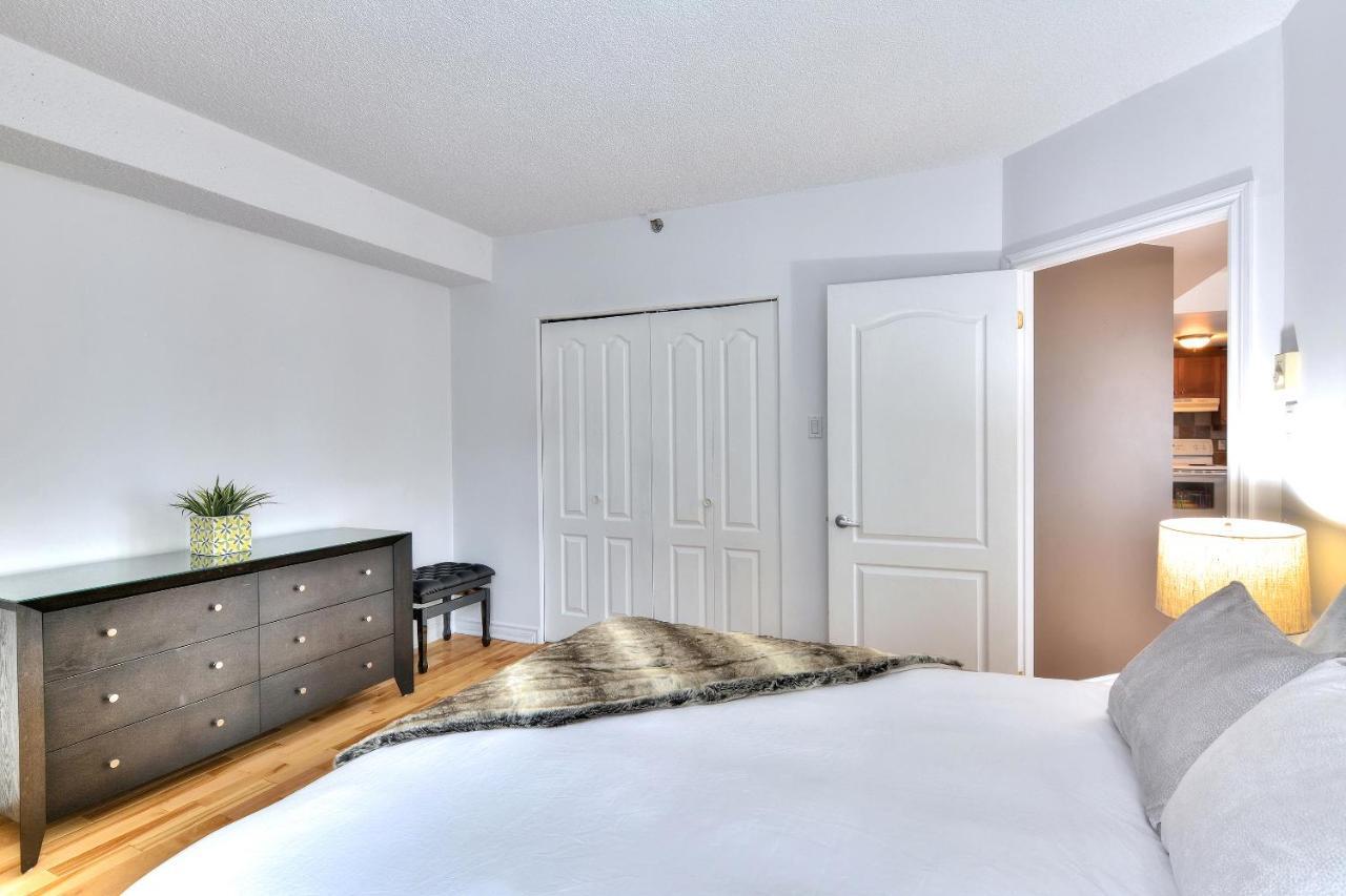 Place-Des-Arts Suites Montreal Ngoại thất bức ảnh