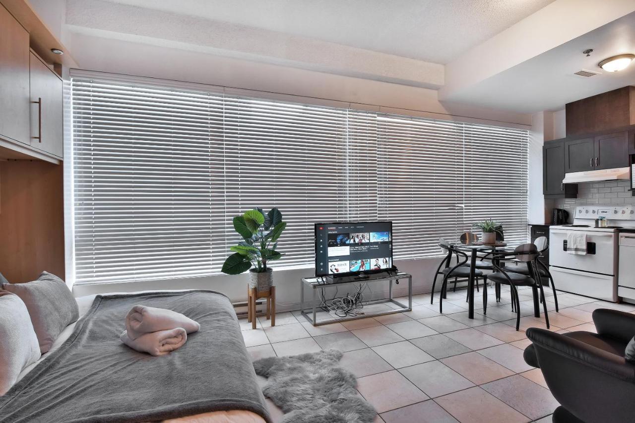 Place-Des-Arts Suites Montreal Ngoại thất bức ảnh